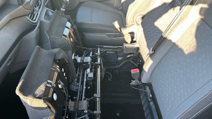 Ford Transit Custom 320 L1 Diesel Fwd 2.0 EcoBlue 150ps H1 Double Cab Van Limited - Image 36